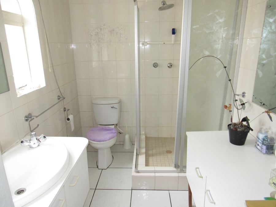 4 Bedroom Property for Sale in Wavecrest Eastern Cape
